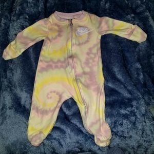 Nike baby girl Sleep n Play